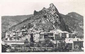 Vue générale. La Pignolette et le rocher pointu La Cigogne, Grenoble
