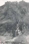 La cascade du Casset et le pic de la Rouye (3088 m) Abeil, Gap